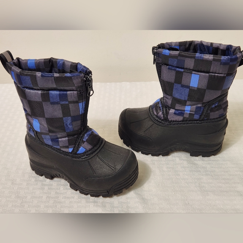 Northside Kid's Black Winter Boots Size 7. #Z14